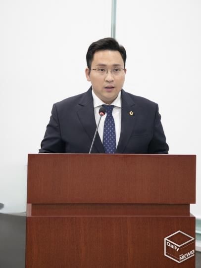 경기도의회 변재석 의원, 대표발의한 경기도교육청 진로교육 지원 조례 전부개정조례안 상임위 통과!