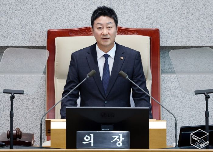 김진경 의장, 제386회 임시회 개회 “더 나은 경기도 위한 실용의 협력으로 지방자치의 힘을 보여줄 것”