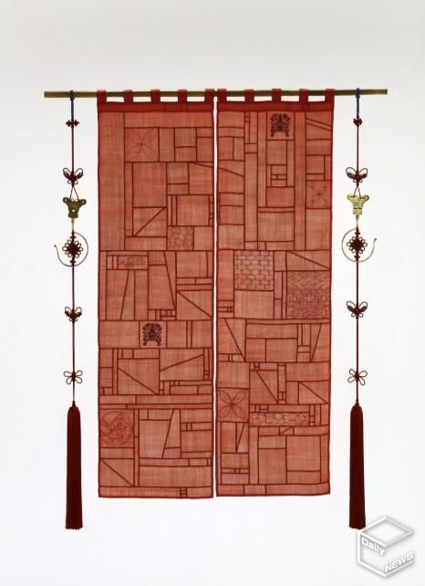 제14회 전국 규방공예 공모전에서 대상을 받은 김효정씨의 작품 ‘태양을 삼킨 조각’