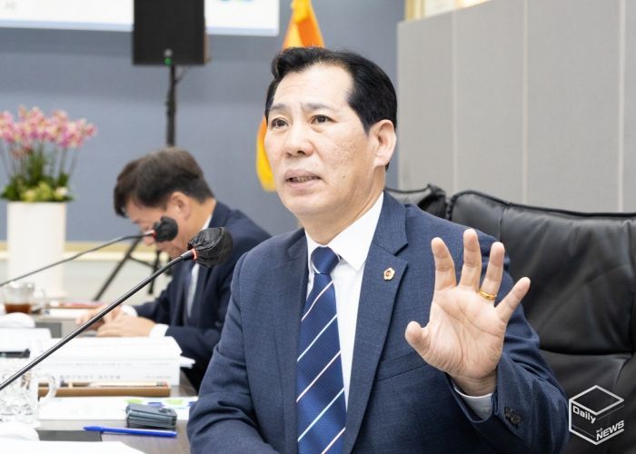 경기도의회 안전행정위원회 이영봉 의원(더불어민주당, 의정부2)