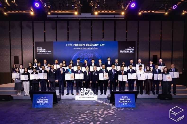 크라운월드와이드 제공