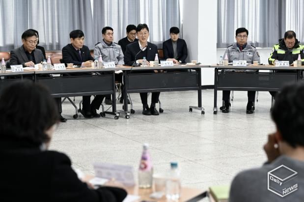 이민근 안산시장이 1일 열린 '2025년 외사치안협력위원회 정기회의'에서 발언하고 있다.