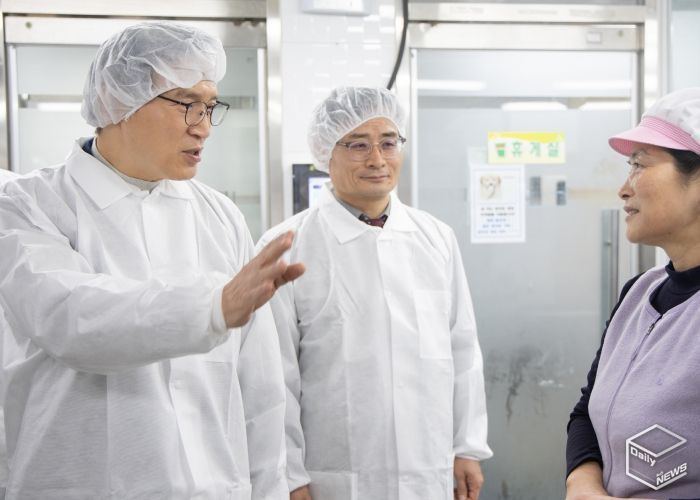 임태희 경기도교육감, “학교 급식실 근로자 걱정 지나칠 수 없어, 경기도형 환기설비 국가 표준 될터”