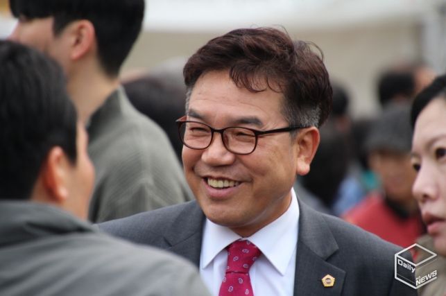 김철현 의원, 양자인공지능산업 기술 기반 마련... 양자AI융합기술센터 명칭 개정 입법예고