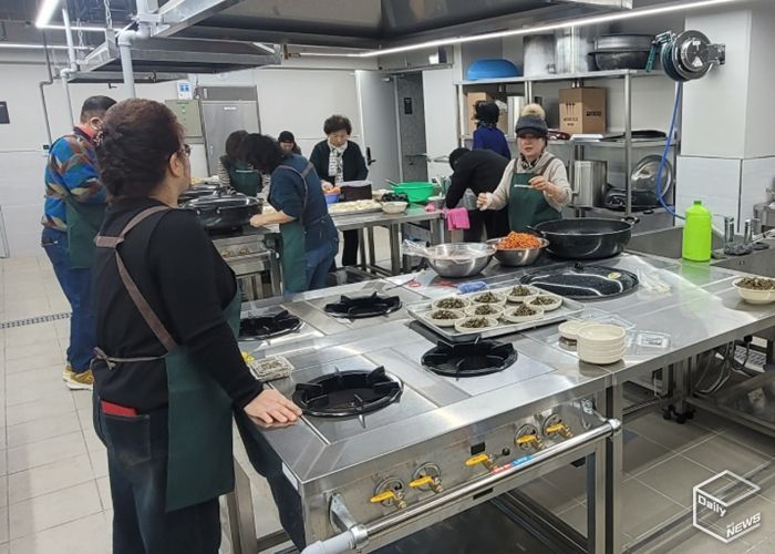 수원시 팔달구 매산동, 통장협의회와 함께 ‘온(溫)동네 반찬나눔 행사’ 개최