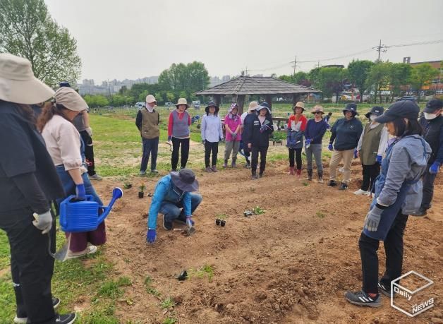 ‘도시농업 전문가 양성 과정’ 교육 모습
